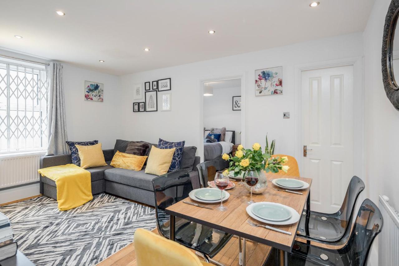 Stunning 2-Bed Apt - Free Parking - Camden - Central - Zoo - Shop - Events ロンドン エクステリア 写真