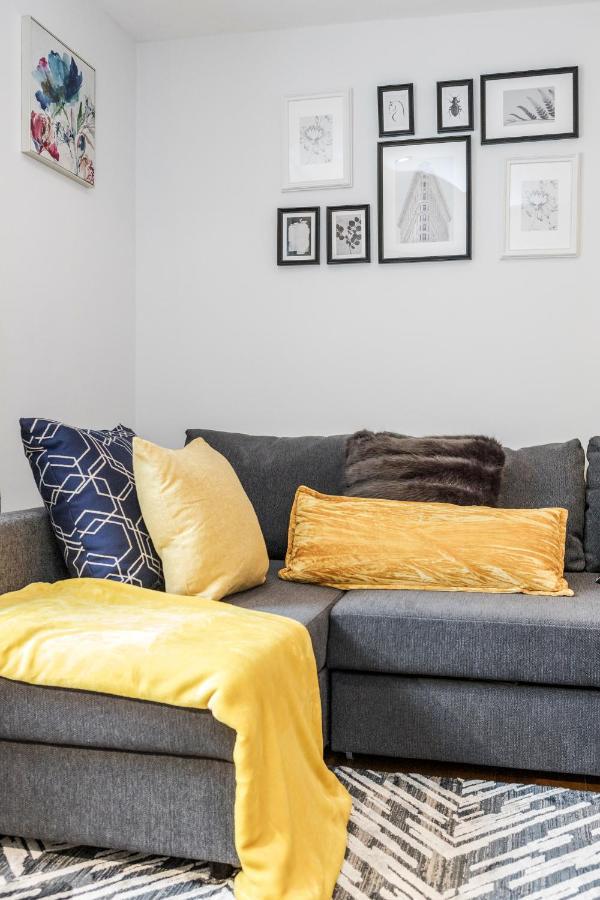 Stunning 2-Bed Apt - Free Parking - Camden - Central - Zoo - Shop - Events ロンドン エクステリア 写真