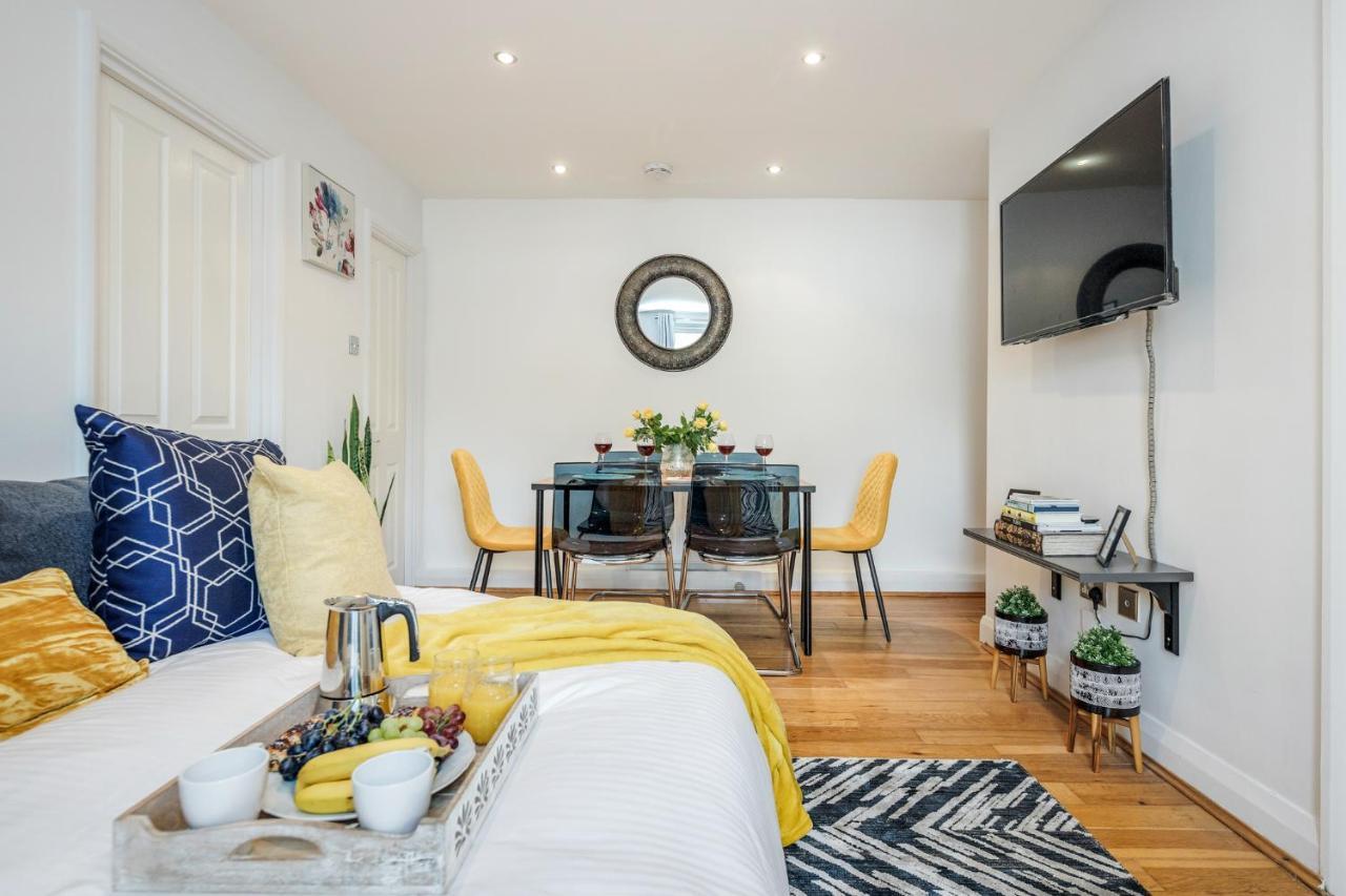 Stunning 2-Bed Apt - Free Parking - Camden - Central - Zoo - Shop - Events ロンドン エクステリア 写真